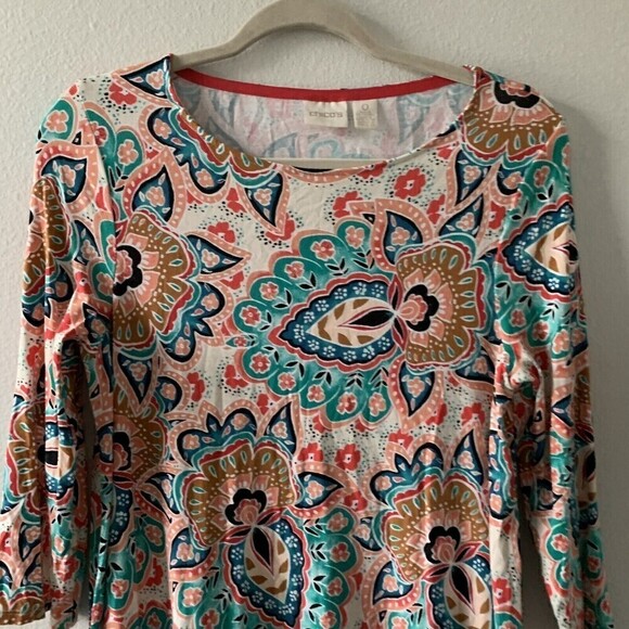 Chico's Womens Size Small Multicolor Paisley Print Rayon Stretch Blouse Top - Picture 2 of 6